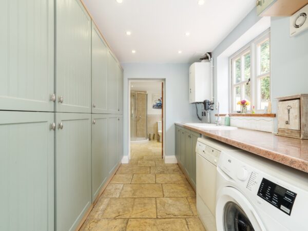 Pear Tree House, Pebworth Road, Ullington, Evesham