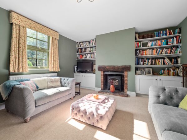 Pear Tree House, Pebworth Road, Ullington, Evesham