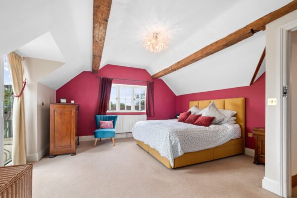 Pear Tree House, Pebworth Road, Ullington, Evesham
