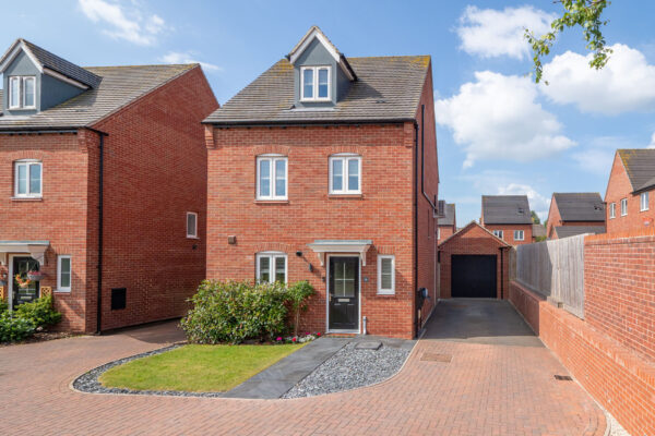 Kensington Close, Stratford-Upon-Avon, CV37