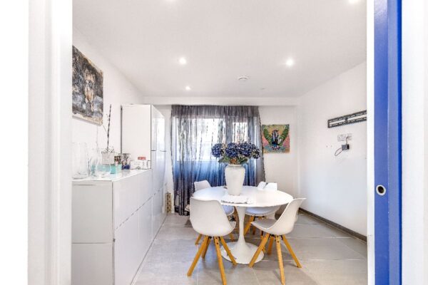 Abbotsford Mews, New Street, Kenilworth