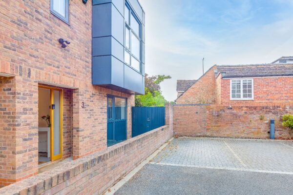 Abbotsford Mews, New Street, Kenilworth