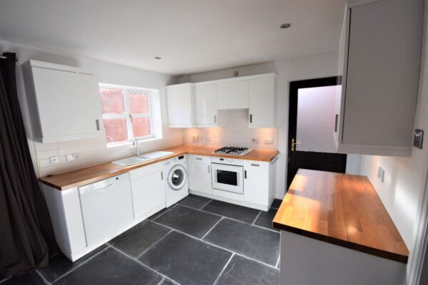 Sandown Close, Stratford-upon-Avon