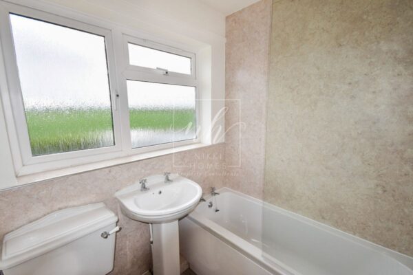 Rumer Close, Long Marston, Stratford-upon-Avon
