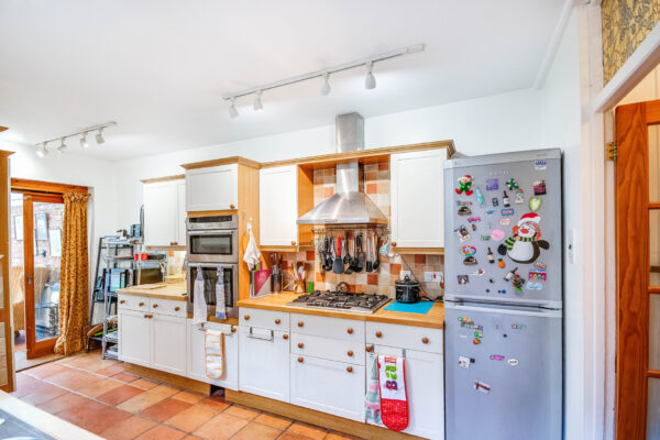 Perfect Project Property in Community Led Road - Albany Road, Stratford