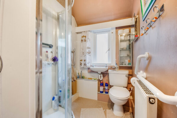 Perfect Project Property in Community Led Road - Albany Road, Stratford