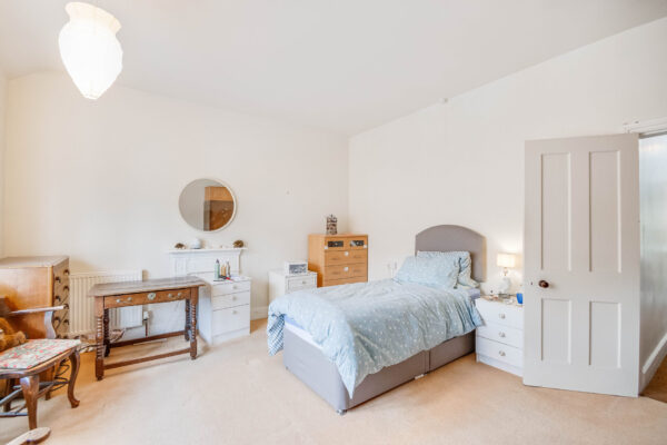 Perfect Project Property in Community Led Road - Albany Road, Stratford