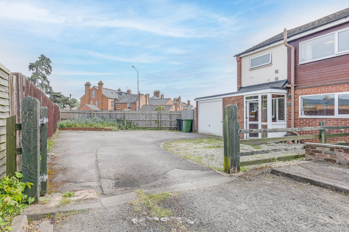 Evesham Road, Stratford-Upon-Avon, CV37