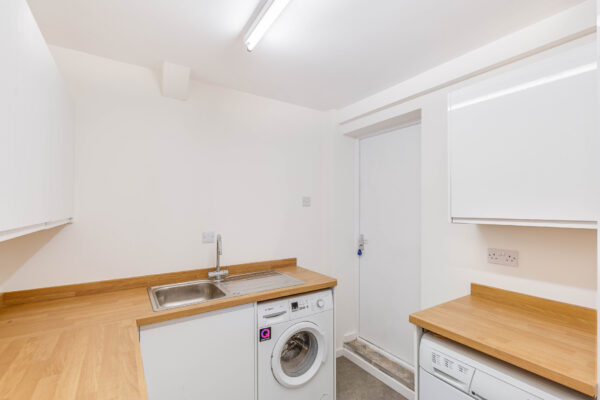 St. Andrews Crescent, Stratford-Upon-Avon, CV37