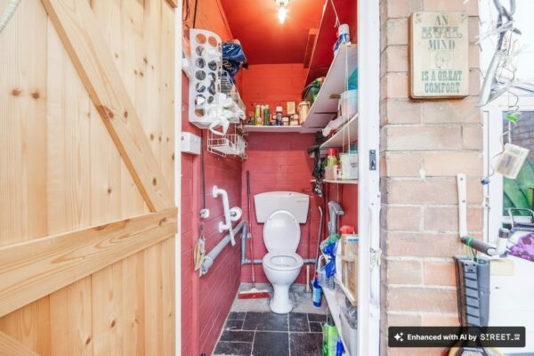 Perfect Project Property in Community Led Road - Albany Road, Stratford