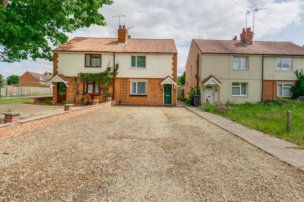 Knights Lane, Tiddington, CV37