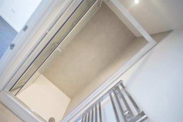 Flat 1,  Birmingham Road, Warwick
