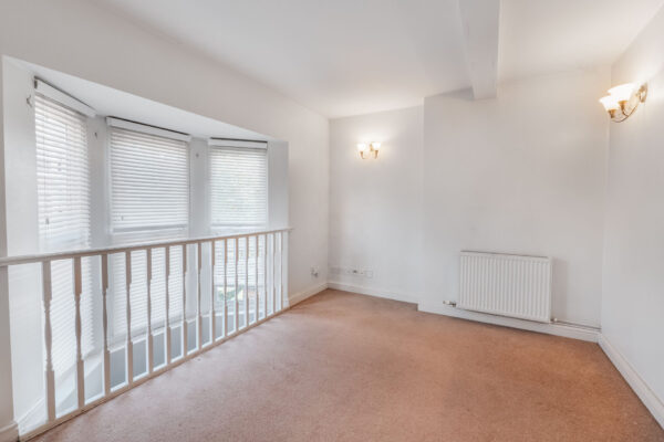 Town centre location with PRIVATE Garden, Duplex Apartment, Stratford upon Avon