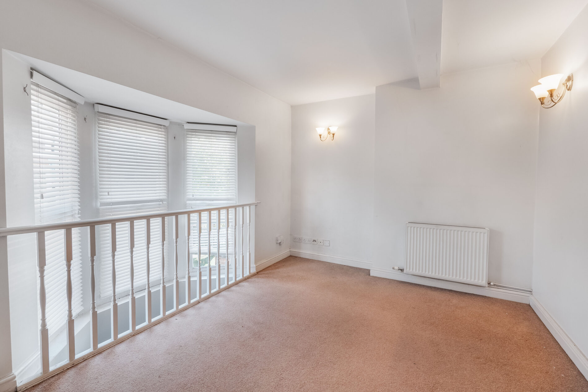 Town centre location with PRIVATE Garden, Duplex Apartment, Stratford upon Avon