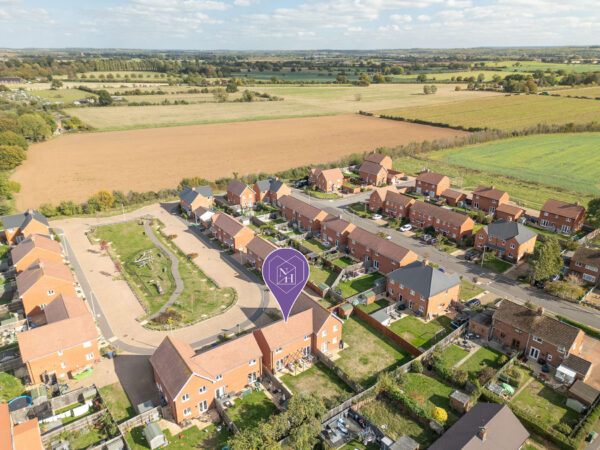 Claude Eliot Way, Tiddington, CV37
