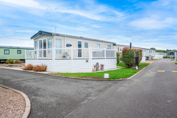 Rayford Park, Tiddington Road, CV37