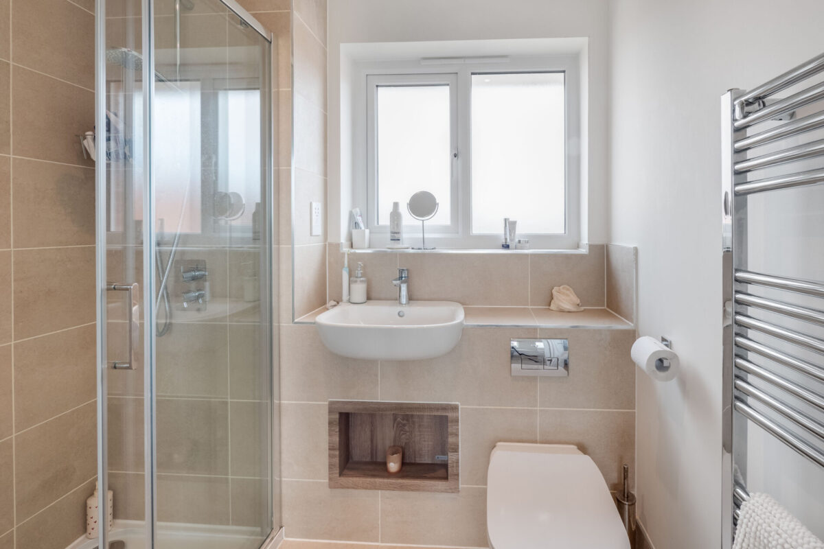 Claude Eliot Way, Tiddington, CV37