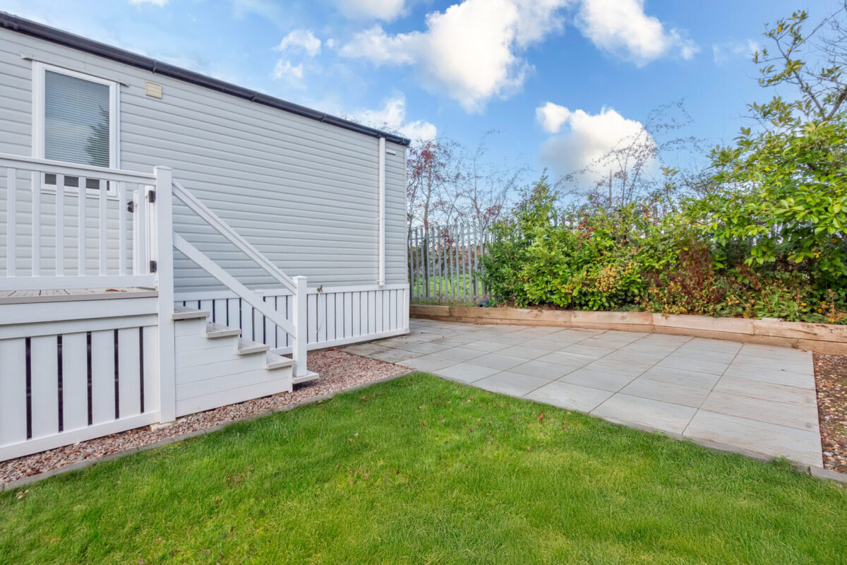 Avon Park, Warwick Road, CV37