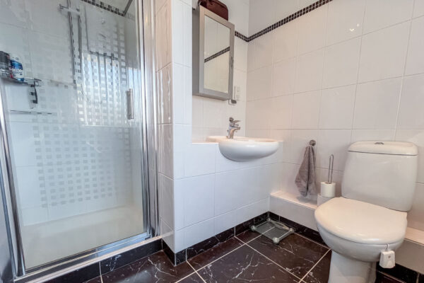 St. Martins Close, Stratford-Upon-Avon, CV37