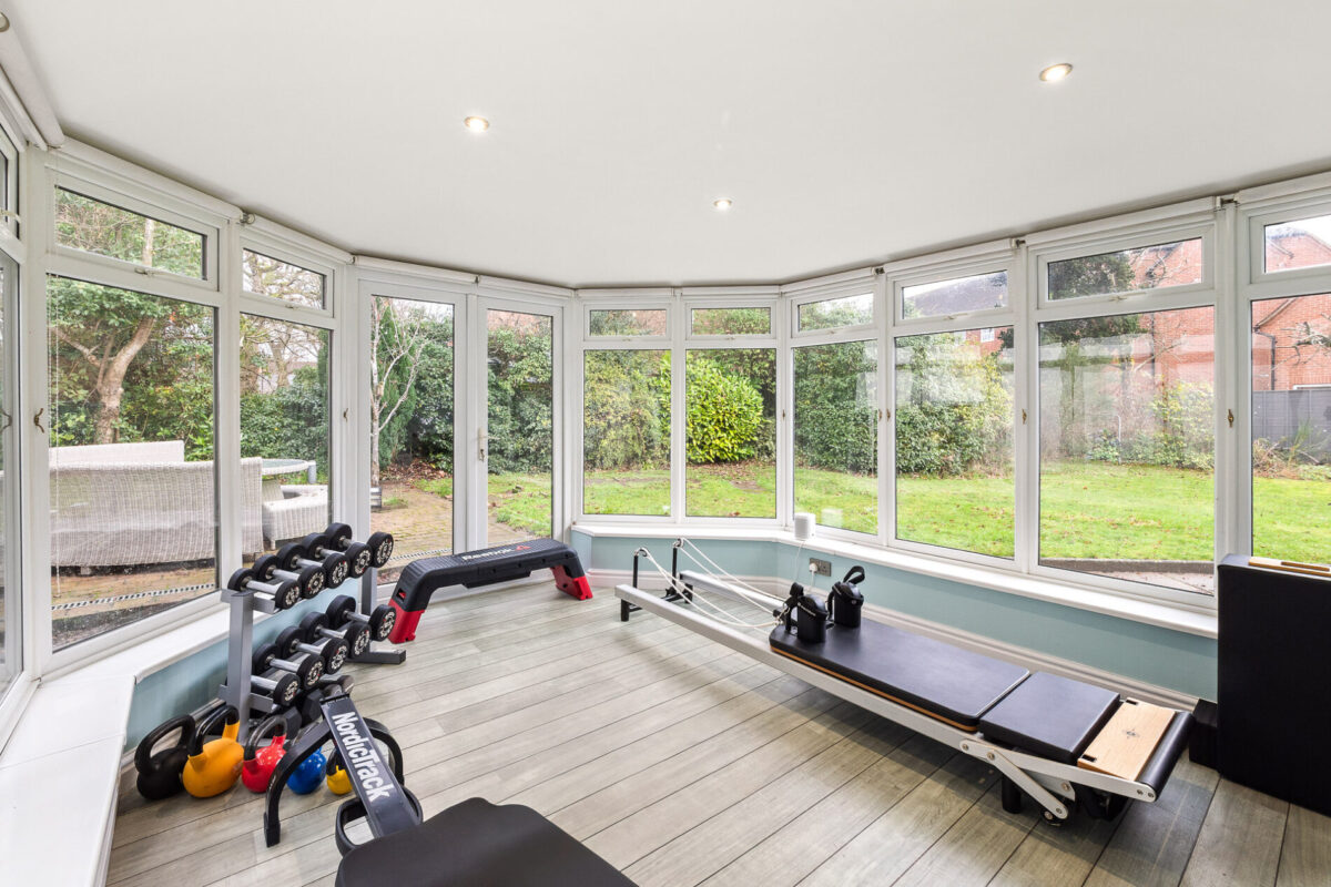 Dickens Heath Road, Shirley, B90