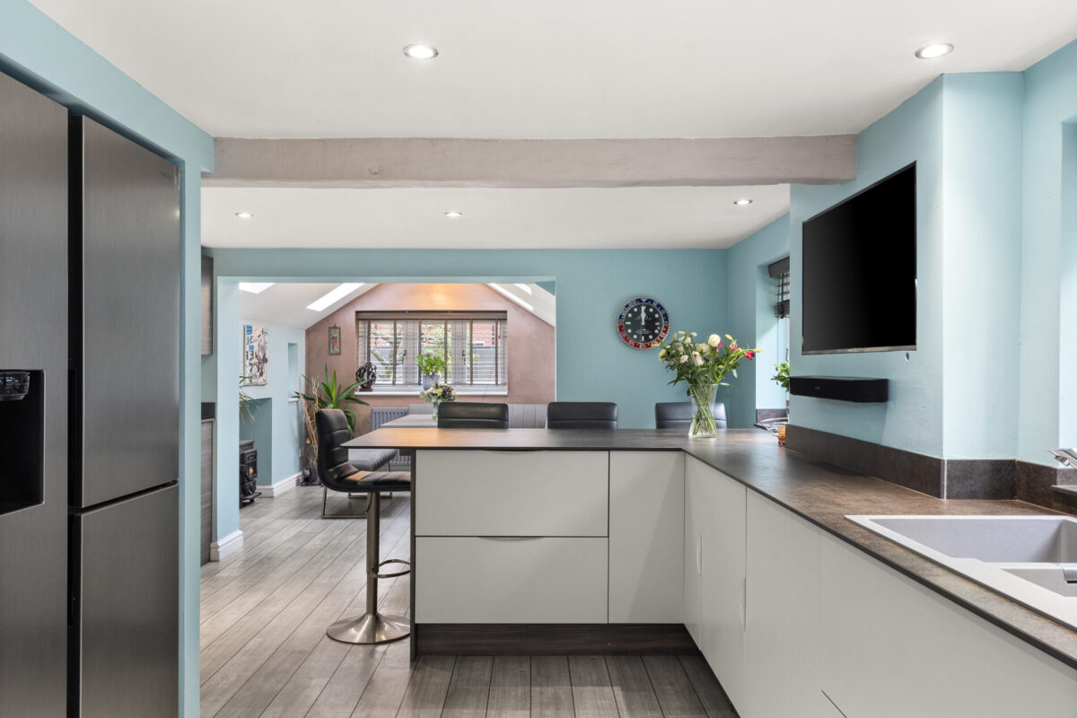 Dickens Heath Road, Shirley, B90