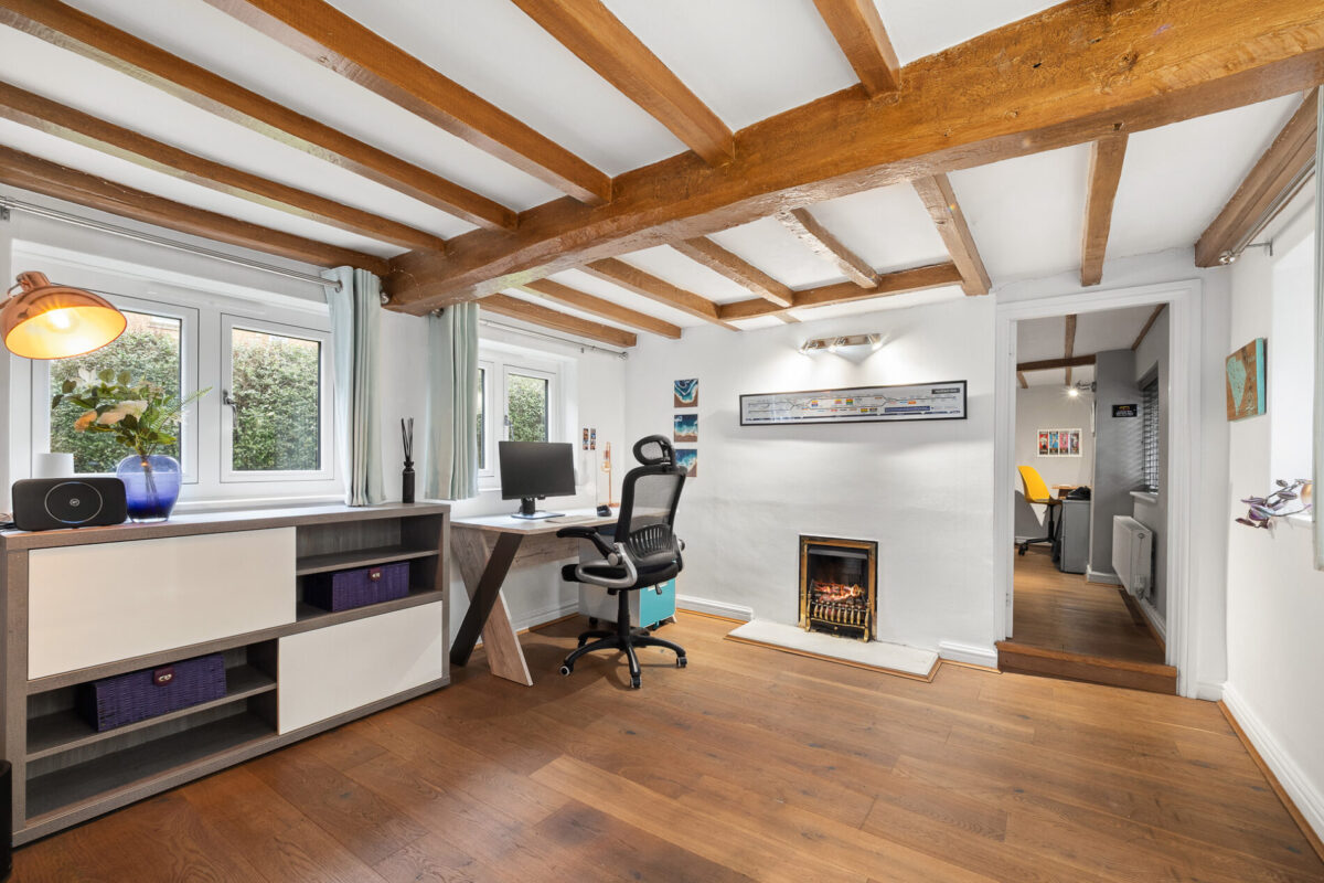 Dickens Heath Road, Shirley, B90