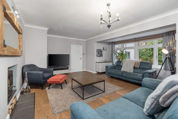 Dickens Heath Road, Shirley, B90