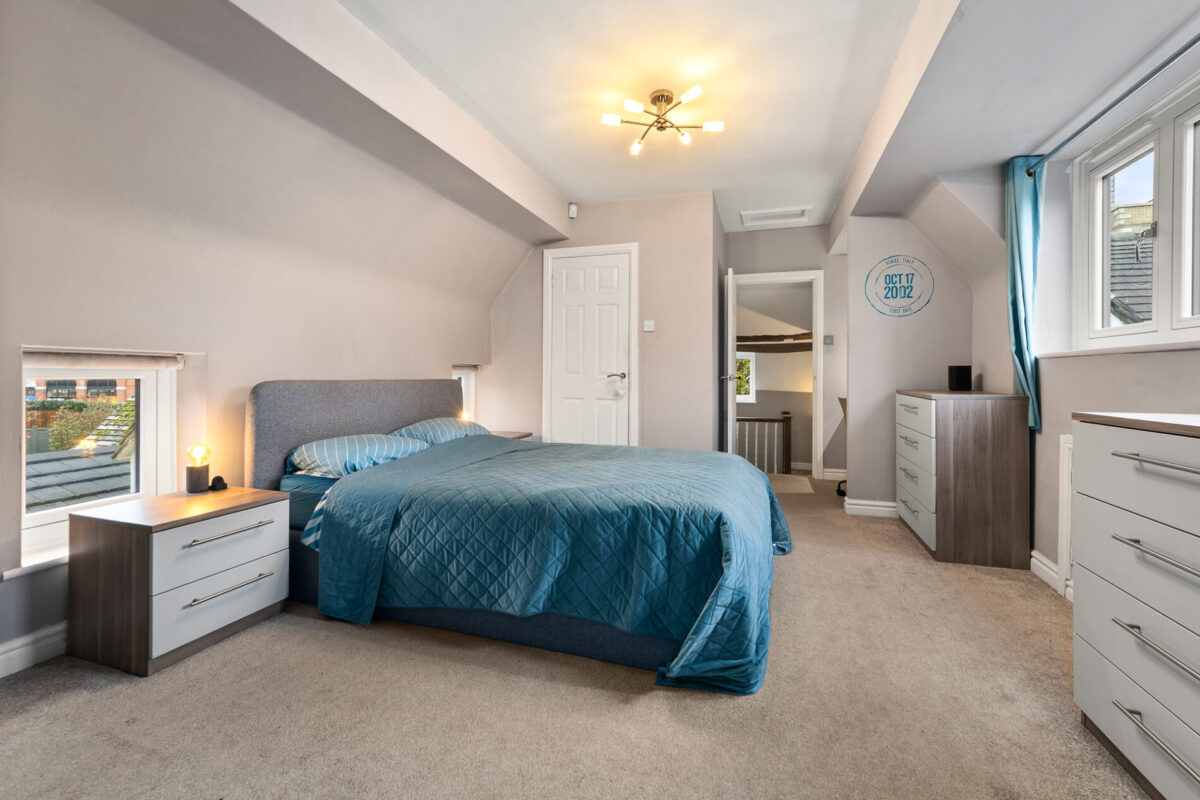 Dickens Heath Road, Shirley, B90