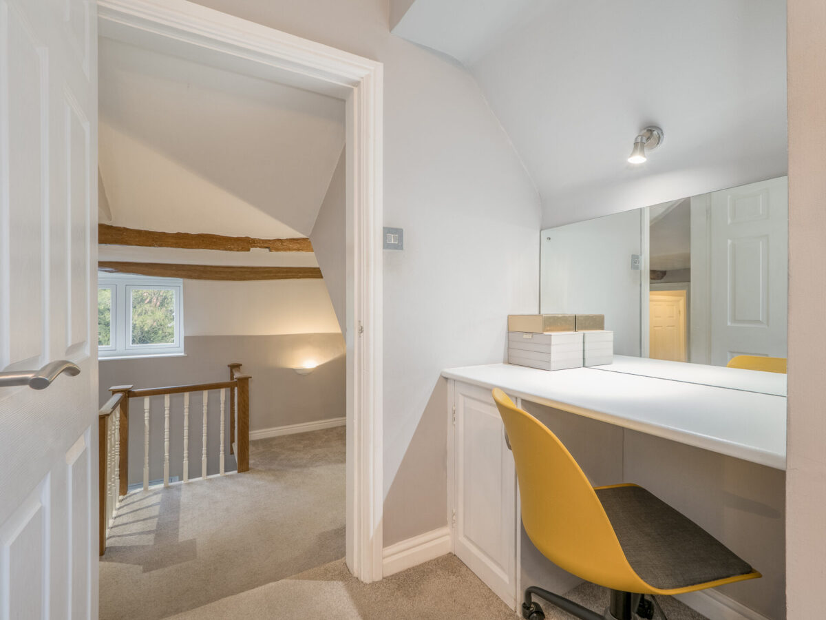 Dickens Heath Road, Shirley, B90