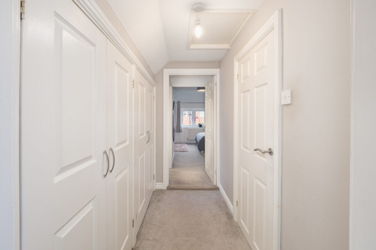 Dickens Heath Road, Shirley, B90