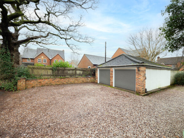 Dickens Heath Road, Shirley, B90