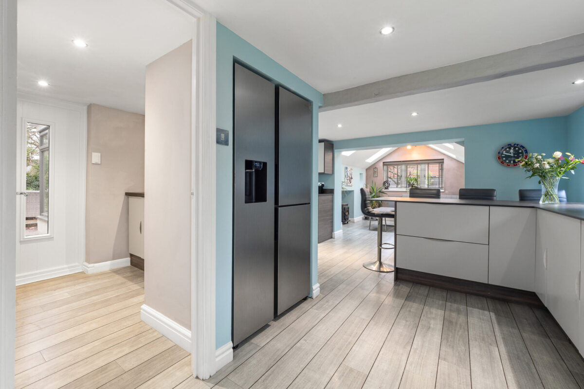 Dickens Heath Road, Shirley, B90