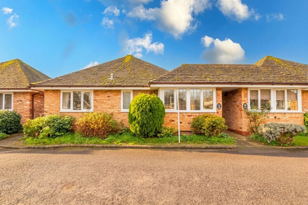Avon Meadow Close, Stratford-Upon-Avon, CV37