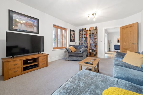 Hambleton House, Elmdon Close, Snitterfield, Stratford-Upon-Avon