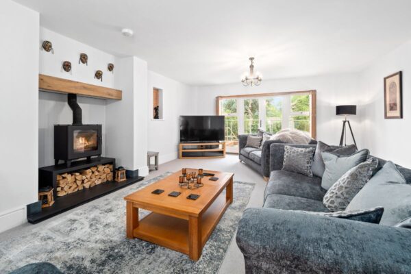 Hambleton House, Elmdon Close, Snitterfield, Stratford-Upon-Avon