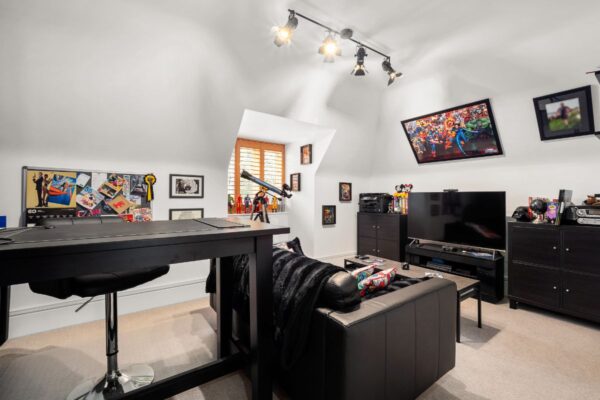 Hambleton House, Elmdon Close, Snitterfield, Stratford-Upon-Avon