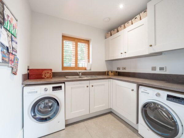 Hambleton House, Elmdon Close, Snitterfield, Stratford-Upon-Avon