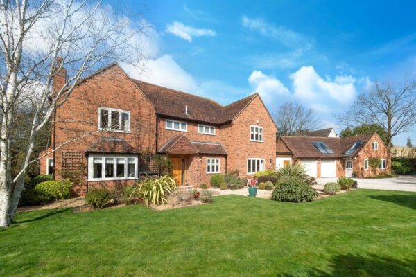 Elmdon House, Church Road, Snitterfield, Stratford-upon-Avon