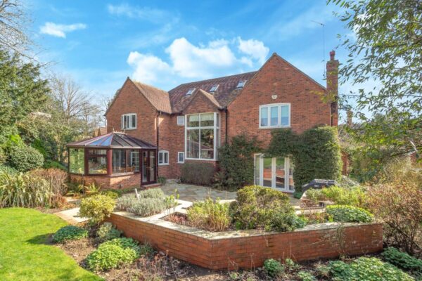 Elmdon House, Church Road, Snitterfield, Stratford-upon-Avon