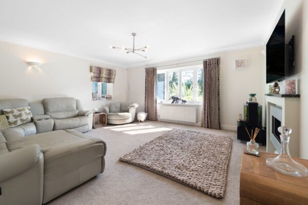 Elmdon House, Church Road, Snitterfield, Stratford-upon-Avon