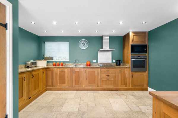 Elmdon House, Church Road, Snitterfield, Stratford-upon-Avon