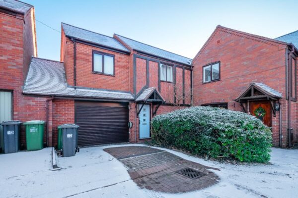 Mill Close, Wolverton Road, Norton Lindsey, Warwick