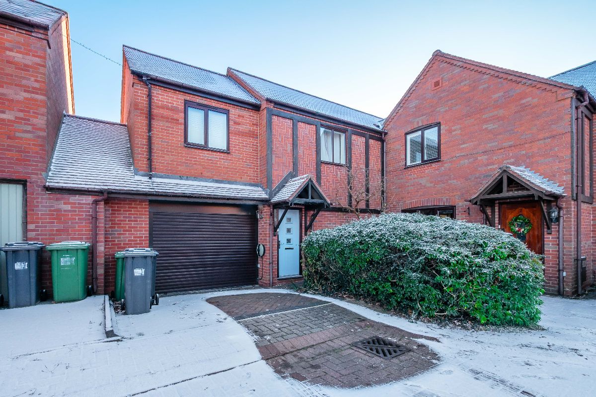 Mill Close, Wolverton Road, Norton Lindsey, Warwick