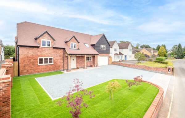 Midways, School Lane, Tiddington, Stratford-upon-Avon