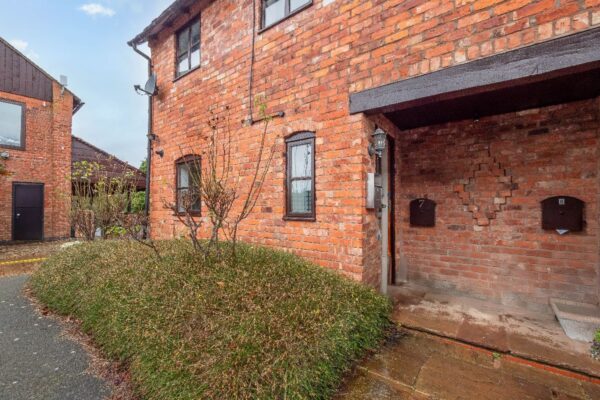 7 Oxstalls Cottages, Warwick Road, Stratford-upon-Avon