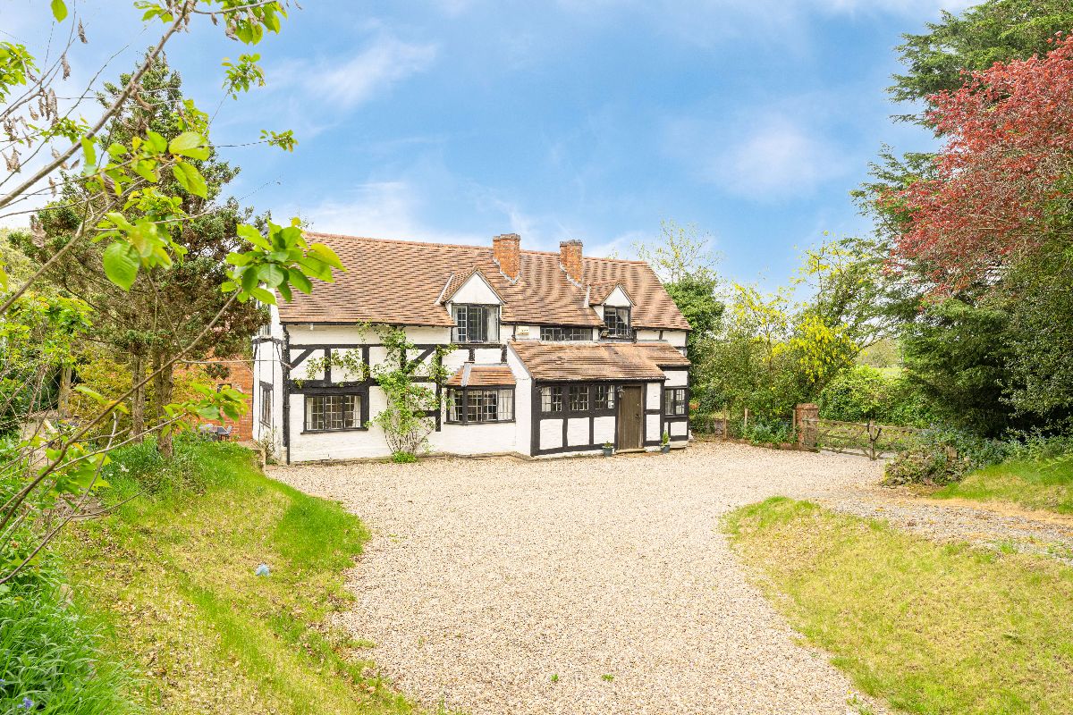 Stunning Cottage PLUS 2 BEDROOM Annexe and 3.4 Acres!