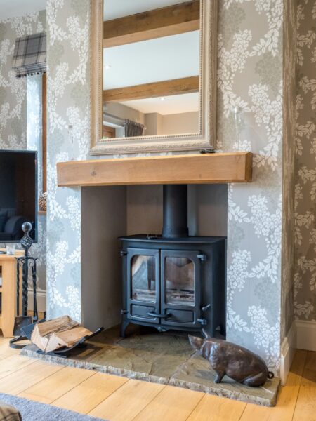 **STUNNING Home With FIELD VIEWS** Church Road, Snitterfield, Stratford-upon-Avon