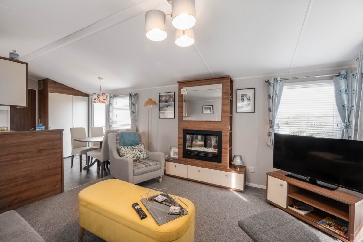 Rayford Park, Tiddington Road, CV37