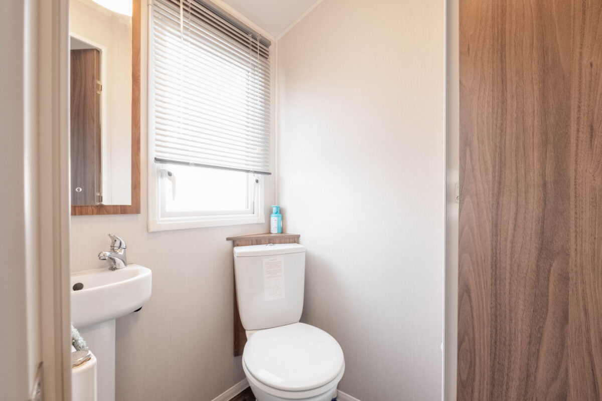 Rayford Park, Tiddington Road, CV37