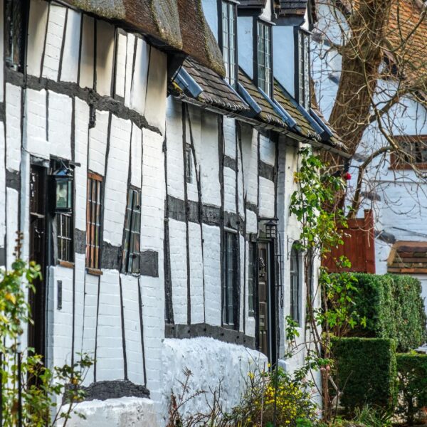 Properties for Sale in Shottery